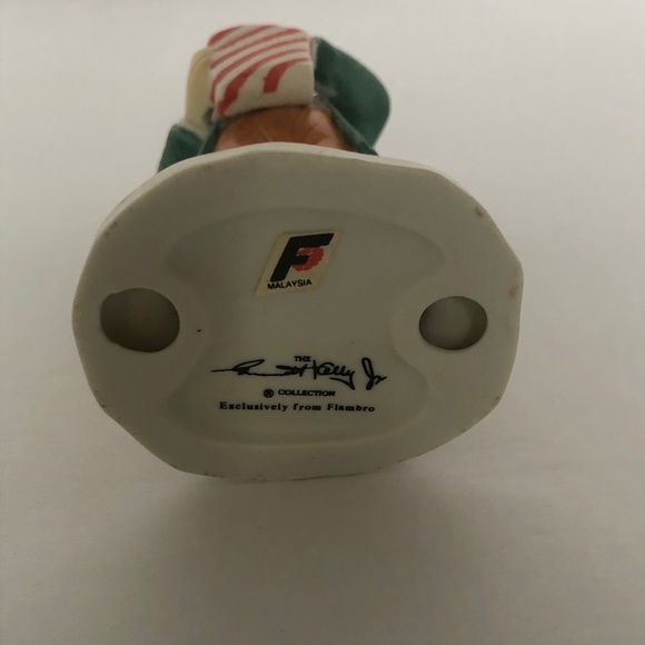 Emmett Kelly Jr. Figurine Eating Popcorn 5.5” In. - Picture 3 of 3